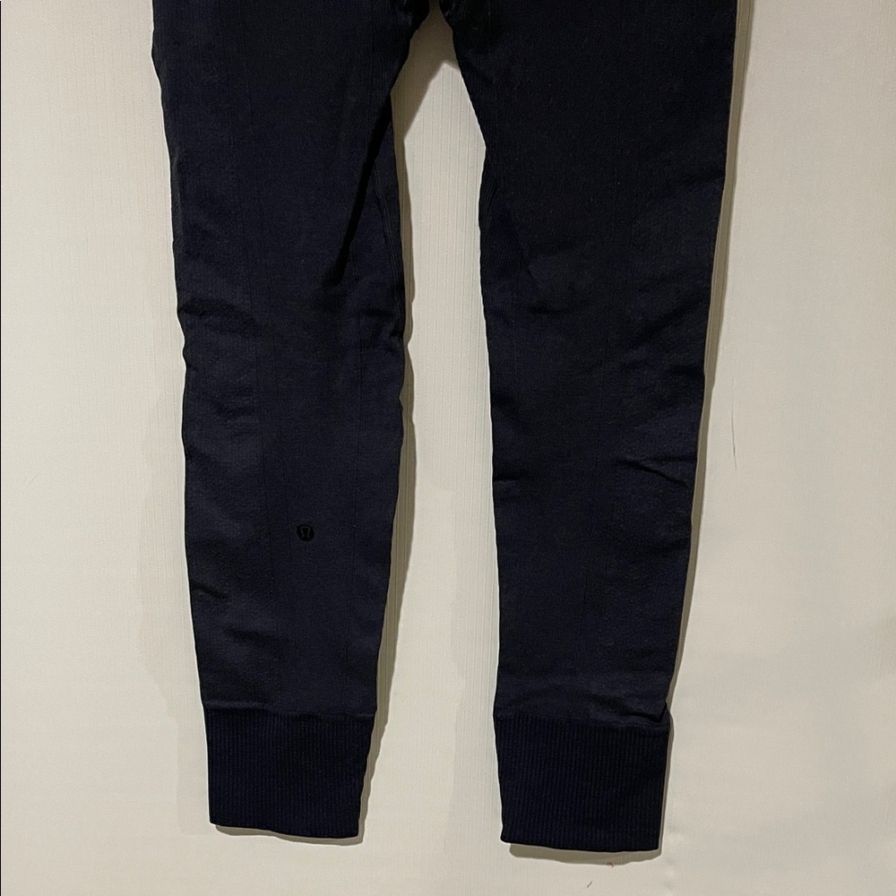 Lululemon Athletica Ebb To Street pant, Dark Gray Heathered Wren Leggings SZ 6 - Picture 8 of 12